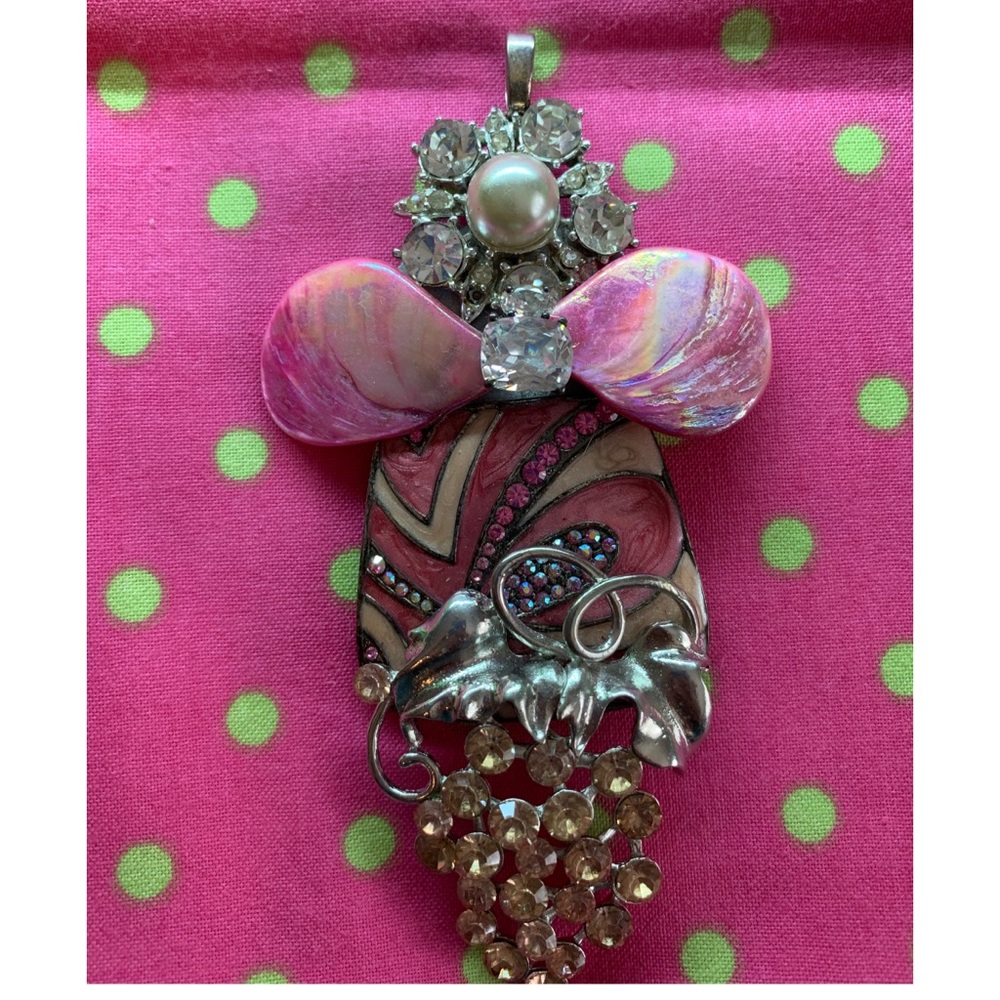 STATEMENT JEWELRY -Pink & Rhinestone Pendant Angel
